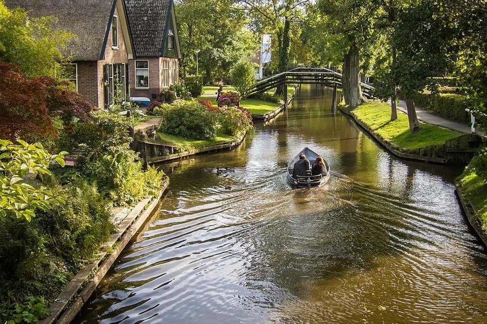 Giethoorn Village & Fairy-tale Canals, Netherlands visa UAE